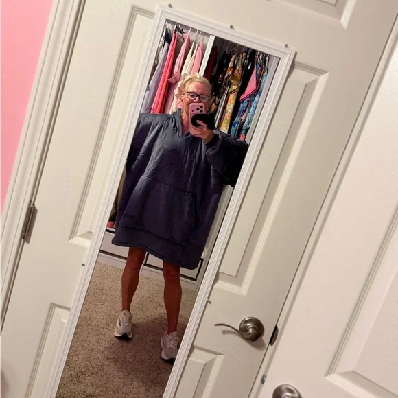 Cozy Oversized Gray Hoodie - Picture 5 of 6